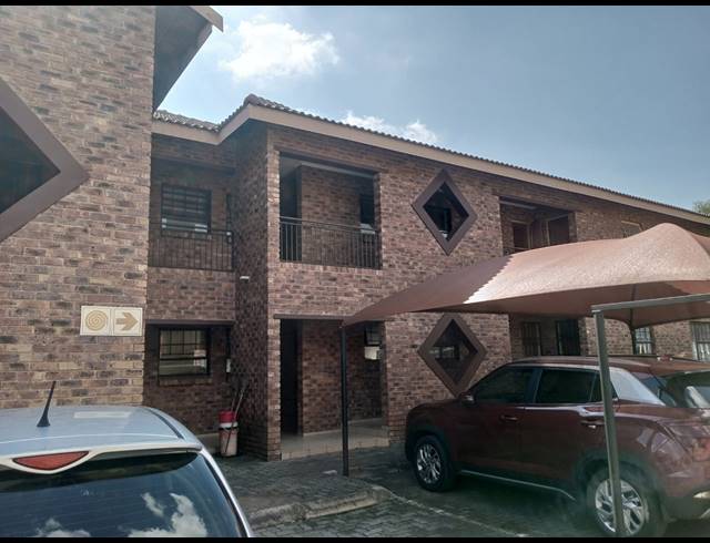 1 BEDROOM APARTMENT FOR SALE IN FAIRLEADS